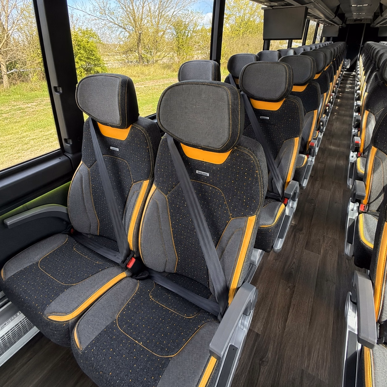 charter bus rentals for temecula valley school district field trips
