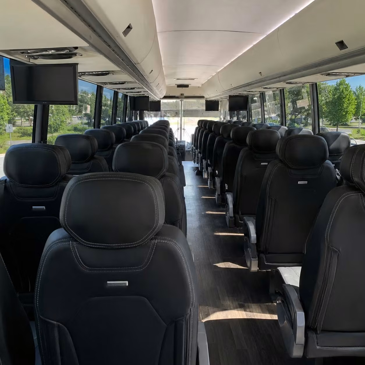 does the day of the week change what a charter bus costs in temecula california